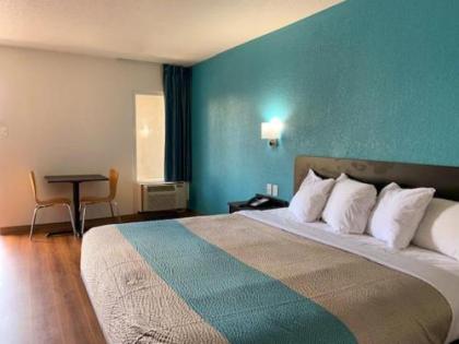 Motel 6-Lexington KY - Airport - image 3
