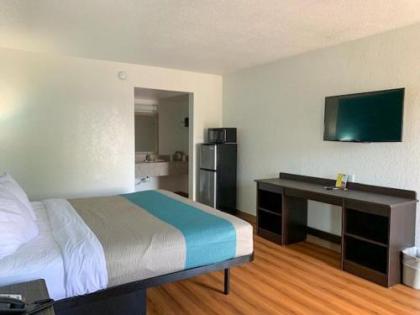 Motel 6-Lexington KY - Airport - image 4