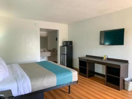 Motel 6-Lexington KY - Airport - image 5