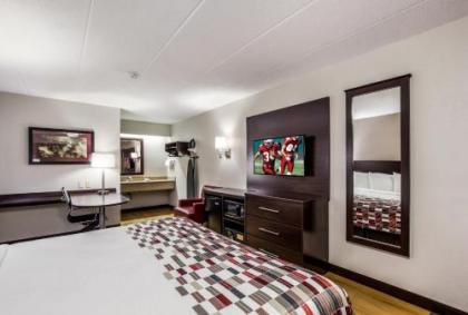 Red Roof Inn Lexington - image 2
