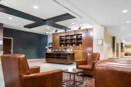 Quality Inn - image 2