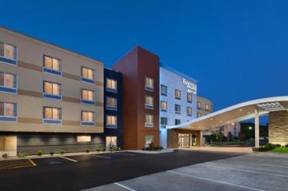 Fairfield Inn & Suites by Marriott Lexington East/I-75 - image 3
