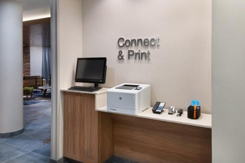 Fairfield Inn & Suites by Marriott Lexington East/I-75 - image 5