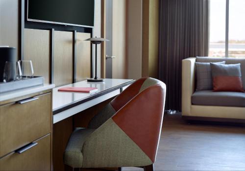 Lexington Marriott City Center - image 2