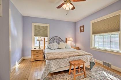 Lexington Getaway with Backyard Deck Less Than 2 Mi to UK! - image 5