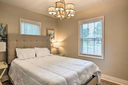 Updated Lexington Apartment Near Downtown UK! - image 13