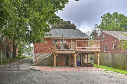 Updated Lexington Apartment Near Downtown UK! - image 18