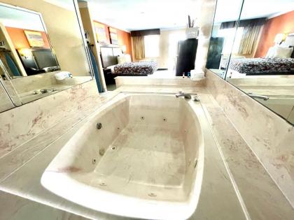 Luxury Inn Liberty - image 10