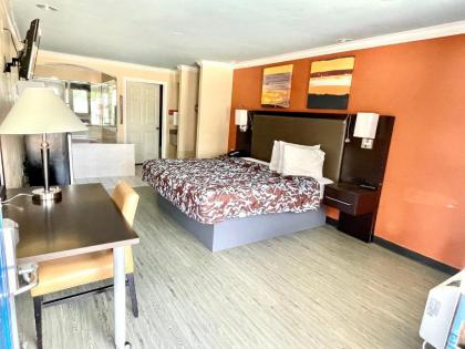 Luxury Inn Liberty - image 12