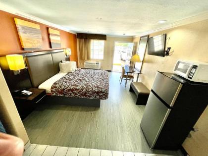 Luxury Inn Liberty - image 13