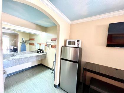 Luxury Inn Liberty - image 7