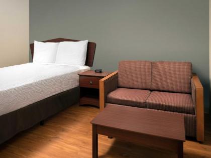 WoodSpring Suites Kansas City Liberty - image 10