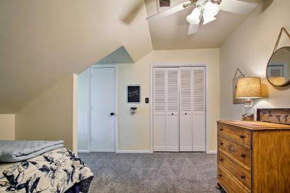 Remodeled Historic Farmhouse about 20 Mi to KC! - image 9