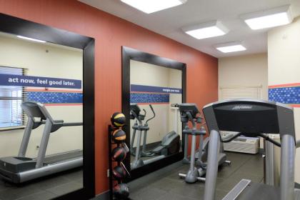 Hampton Inn Lima - image 9