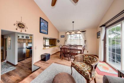Shore Pine Hideaway - image 14