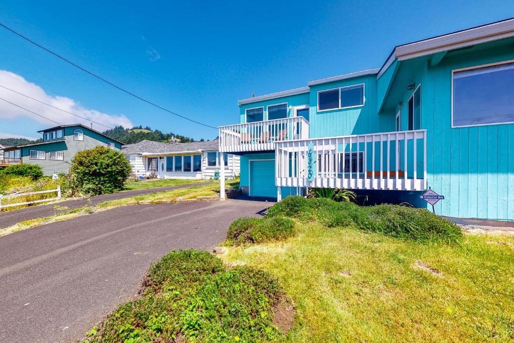 Pacific Gem - image 3
