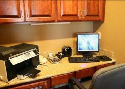 Hampton Inn Lincoln - image 2
