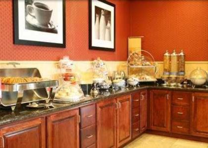 Hampton Inn Lincoln - image 5