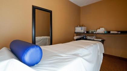 Hotel Lincoln Inn - image 13