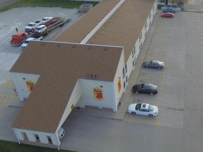 Super 8 by Wyndham Lincoln - image 15