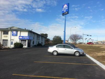 Americas Best Value Inn - Lincoln Airport