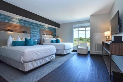 Twin River Casino Hotel - image 14