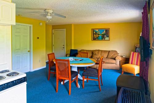 Parker's Motel - image 3