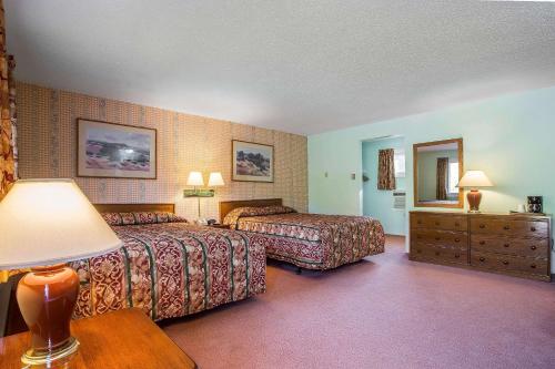 Rodeway Inn Lincoln I-93 - image 3