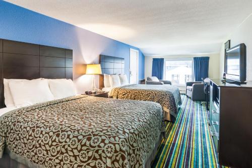 Days Inn by Wyndham Lincoln - main image