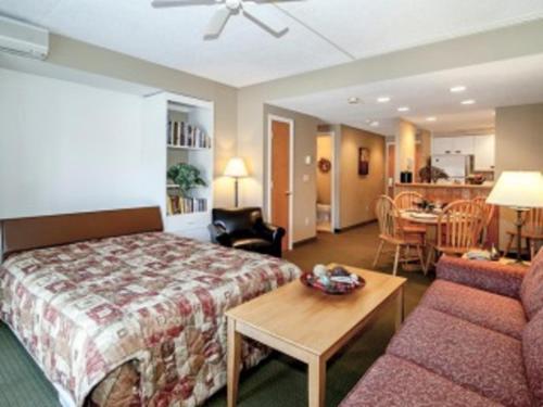 Rivergreen Resort - image 2
