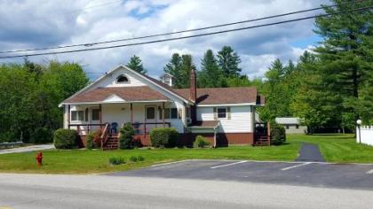 Riverbank Motel & Cabins