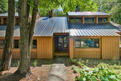 Lincoln Condo with Amenities and Shuttle to Loon! - image 12