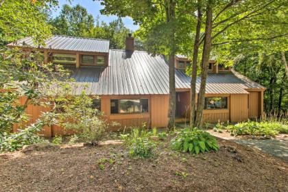 Lincoln Condo with Amenities and Shuttle to Loon! - image 3
