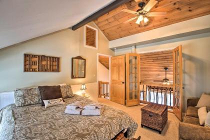 Updated Loon Townhome with Mtn Views and Ski Shuttle! - image 12