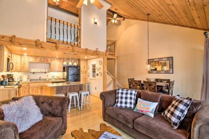 Updated Loon Townhome with Mtn Views and Ski Shuttle! - image 3