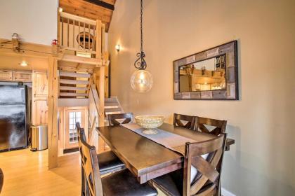 Updated Loon Townhome with Mtn Views and Ski Shuttle! - image 5