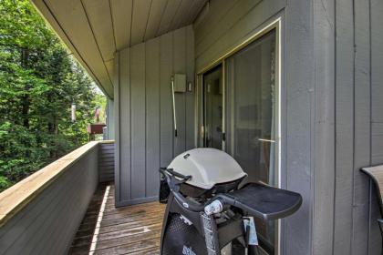 Ideally Located Lincoln Condo Pets Welcome! - image 17