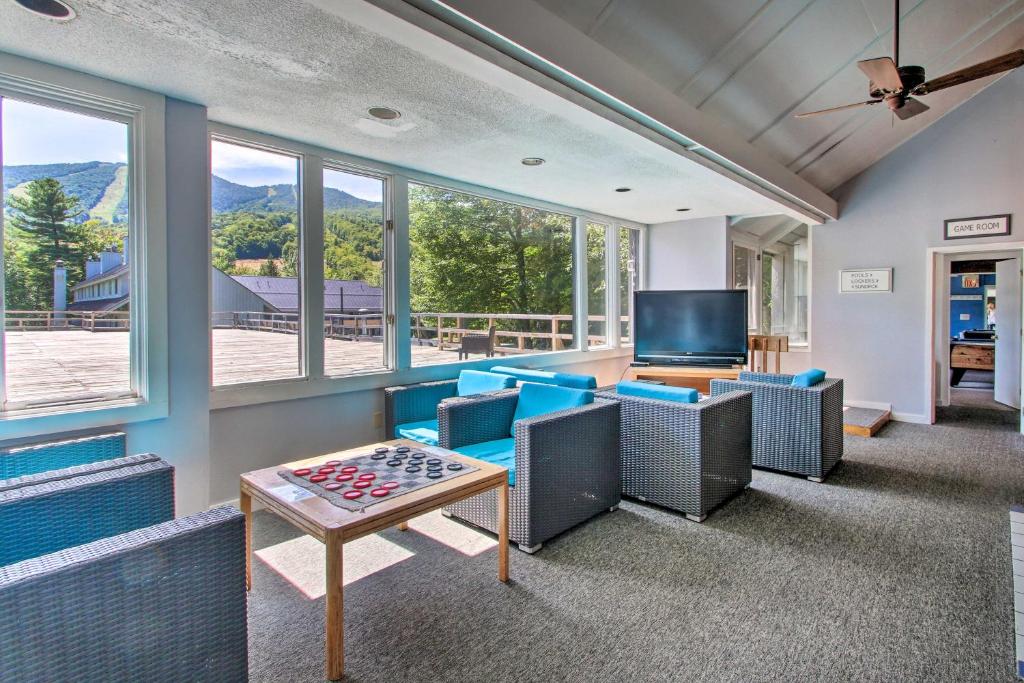 Village of Loon Mtn Condo with Fireplace and Balcony! - image 5