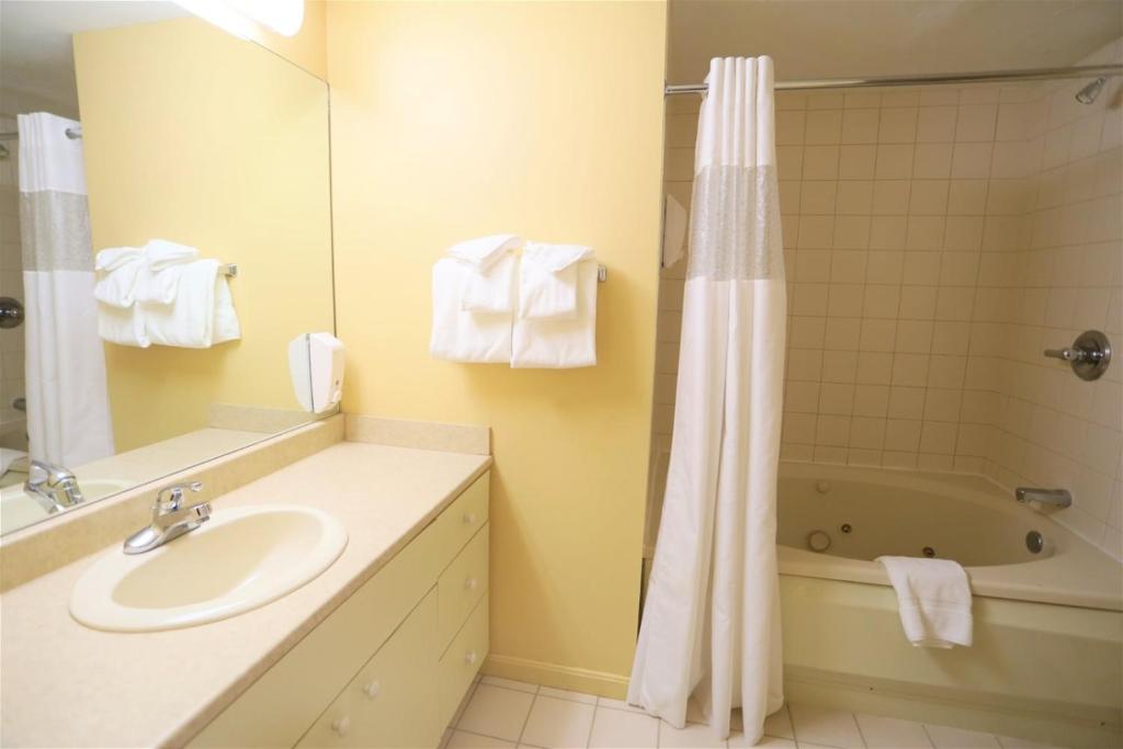A Holiday Getaway at Pollard Brook Resort in Lincoln! - PB Dec 26th-Jan 2nd 2Hur - image 4