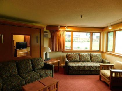 Slopeslide Resort Suites at Base of Loon Mountain - image 10