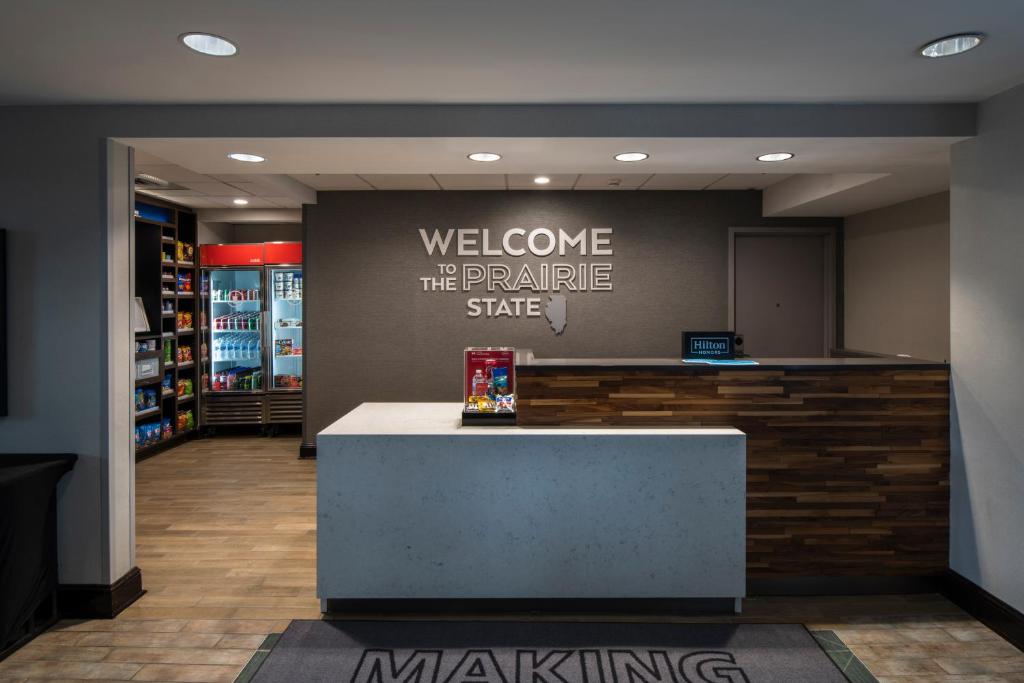 Hampton Inn & Suites Lincolnshire - main image