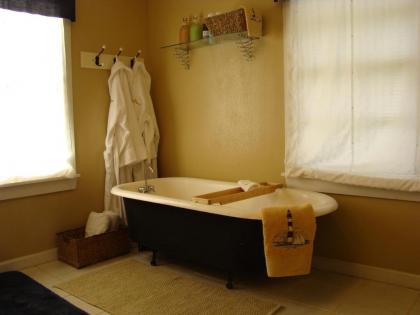 The Chapman House - image 14