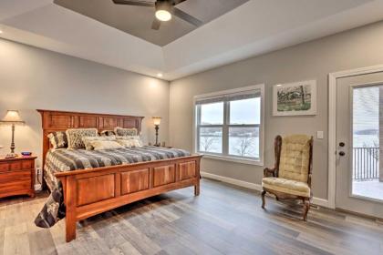 Pet-Friendly Lake Ozark Escape with Deck and Views - image 15