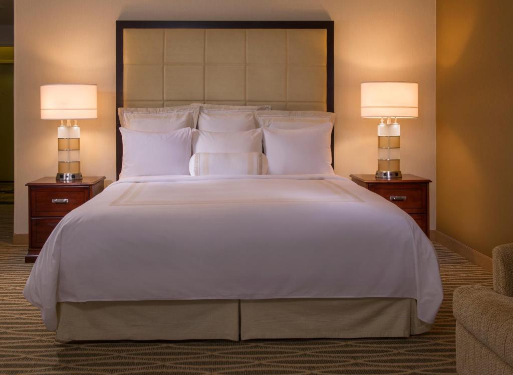 BWI Airport Marriott - image 3