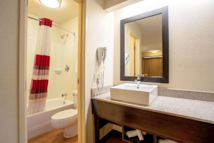 Red Roof Inn PLUS+ Baltimore-Washington DC/BWI Airport - image 4