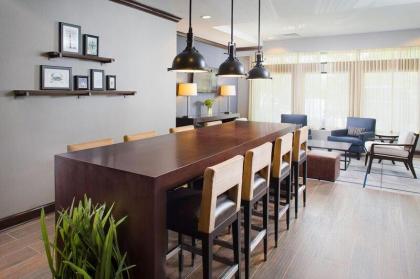 DoubleTree by Hilton Baltimore - BWI Airport - image 12