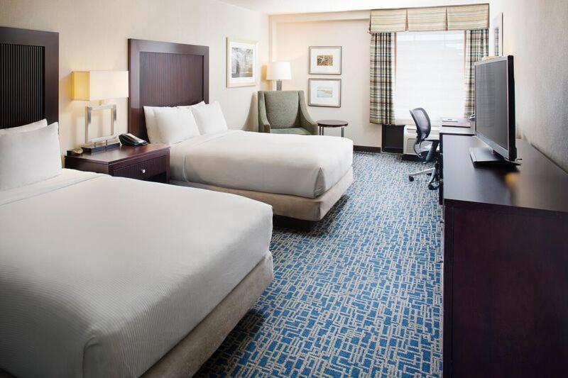 DoubleTree by Hilton Baltimore - BWI Airport - image 6