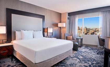 Hilton Baltimore Inner Harbor - image 2