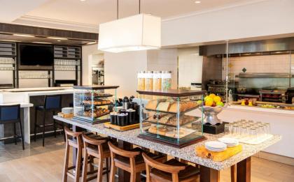 Hilton Garden Inn BWI Airport - image 21