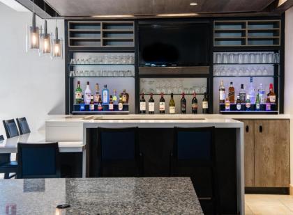 Hilton Garden Inn BWI Airport - image 8